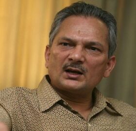 अल्पमतमा परेपछि जसपाबाट अलग हुने तयारीमा बाबुराम भट्टराई