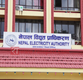 एक महिनामा १ अर्ब ७२ करोडको विद्युत भारत निर्यात