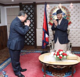 चिनियाँ कम्युनिष्ट पार्टीका विदेश विभाग प्रमुख लिउले भेटे प्रधानमन्त्री देउवालाई