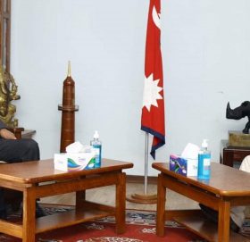 प्रधानमन्त्री देउवा र एमाले अध्यक्ष ओलीबीच भेटवार्ता