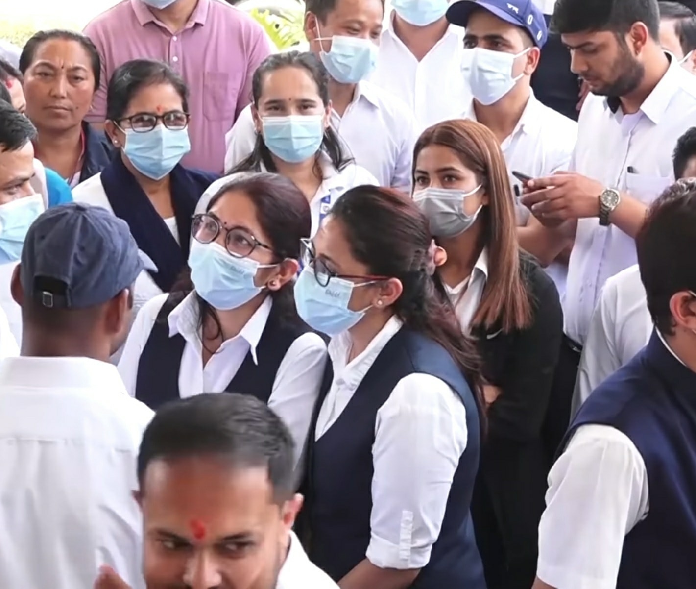 तलब वृद्धिमा भेदभाव भएको भन्दै देशभरिका नायब सुब्बा आन्दोलनमा