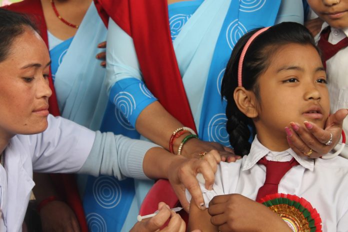 भदौ ५ गतेदेखि ५० जिल्लाका बालबालिकालाई कोरोना खोप दिइने