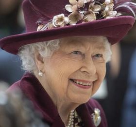 बेलायती महारानी एलिजाबेथ द्वितीयको निधन