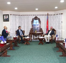 सभामुख सापकोटा र फ्रान्सेली संसदीय प्रतिनिधि टोलीबीच भेटवार्ता
