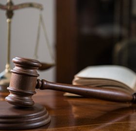 मीनबहादुरको जग्गादानविरुद्धको मुद्दा दर्ता गर्न सर्वोच्चको आदेश