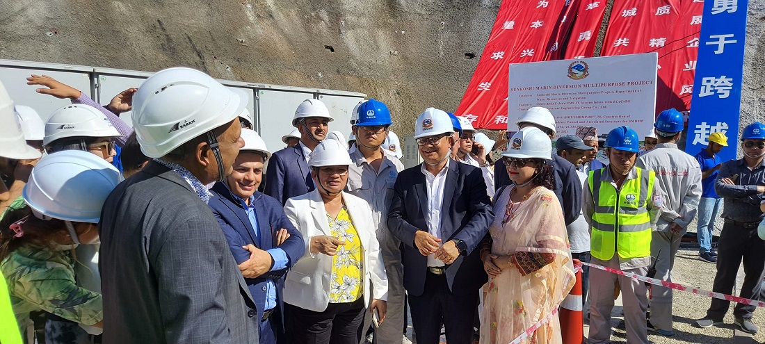 सुनकोशी-मरिन डाइभर्सनको सुरुङ खन्ने कार्य सुरु, उर्जामन्त्रीद्वारा उद्घाटन