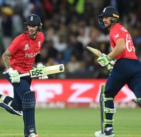 इंग्ल्यान्डले जित्यो आइसिसी टि-२० विश्वकपको उपाधि