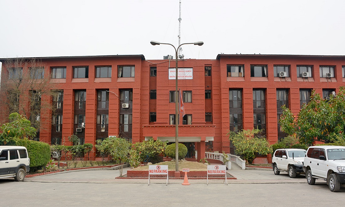 नेपालमा कोभिडको नयाँ भेरियन्ट देखिएको छैन तर जोखिम उच्च : स्वास्थ्य मन्त्रालय