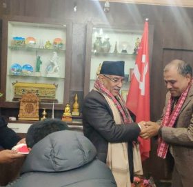 स्वतन्त्र सांसद महतो माओवादीमा प्रवेश