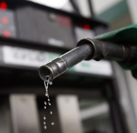 घट्यो पेट्रोल र डिजेलको मूल्य