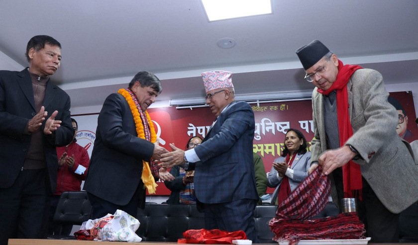 घनश्याम भूसाल एकीकृत समाजवादीमा प्रवेश