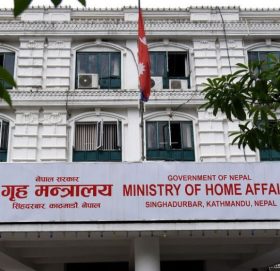 काममा फर्किन आन्दोलनरत चिकित्सकलाई गृह मन्त्रालयको आग्रह