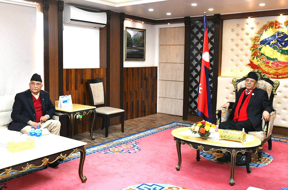 राष्ट्रपति र गृहमन्त्रीबारे छलफल गर्न एमाले अध्यक्ष ओली बालुवाटारमा