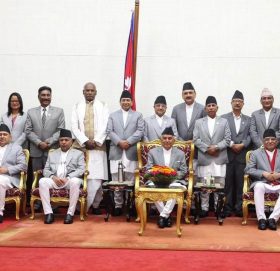 नवनियुक्त मन्त्रीहरुले लिए पद तथा गोपनियताको शपथ