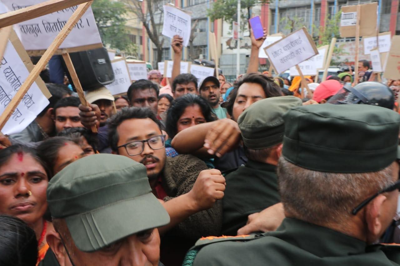 मिटरब्याजी पीडितलाई खुलामञ्च प्रवेशमा महानगरको अवरोध