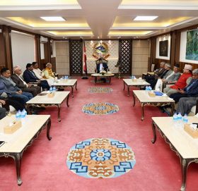 उपराष्ट्रपतिको उम्मेदवार टुंग्याउन आठ दलीय गठबन्धनको बैठक बस्दै