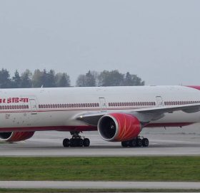 एयर इन्डियाको जहाज ‘ओभरसुट’