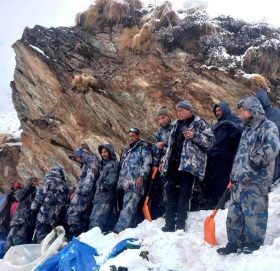 दार्चुला हिमपहिरोमा परेका दुई जना अझै बेपत्ता, खोजी कार्य जारी