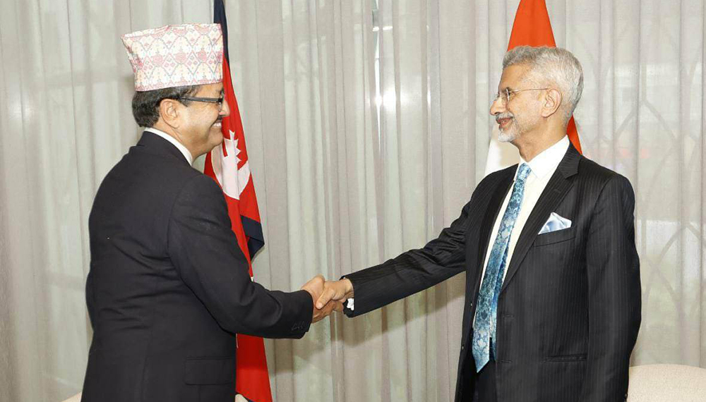 भारतीय विदेशमन्त्रीले भेटे परराष्ट्रमन्त्री साउदलाई