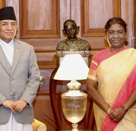 प्रधानमन्त्री प्रचण्ड र भारतीय राष्ट्रपति द्रौपदी मुर्मुबीच भेटवार्ता