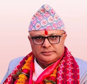 कांग्रेससँग मिलेर सरकार गठन गर्न एमाले तयार छः हिक्मत कार्की