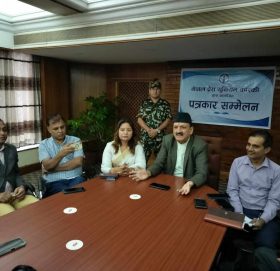 राजश्वको दायरा बढाएका छौं, बजेटको लक्ष्य लोकप्रिय छ : अर्थमन्त्री महत