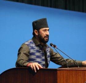 सरकारले ट्याक्सी ड्राइभर र सुन बोक्ने भरियालाई समातेर मालिकको संरक्षण गर्याे : रवि लामिछाने