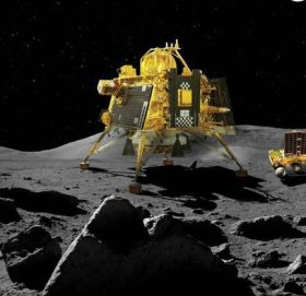 भारतको ‘चन्द्रयान-३’ चन्द्रमामा सफलतापूर्वक अवतरण