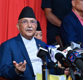 प्रधानमन्त्री, गृहमन्त्री र अर्थमन्त्रीको राजीनामा माग्यो एमालेले