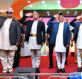 जनजातिका नाममा प्रचण्ड र माधव नेपाल बाहुनले साँढे जुधाइरहेका छन्