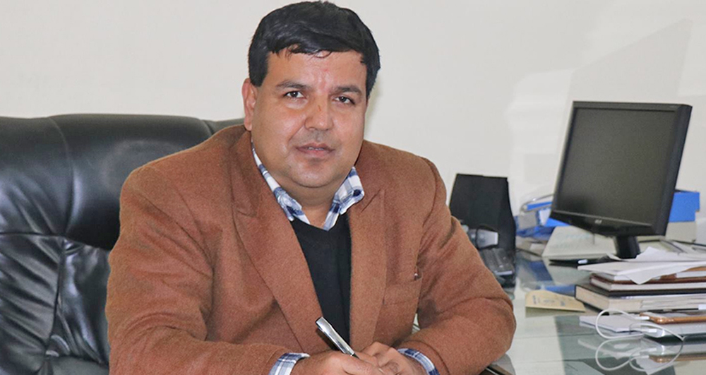 संकटमा ओलीले साथ दिएकाले भेट्न गएँ : कांग्रेस सांसद शर्मा