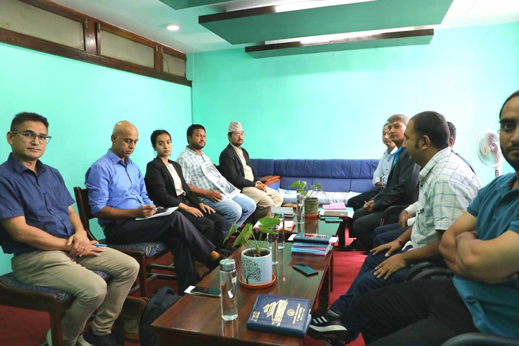 काठमाडौं महानगर र ई: का प्रतिनिधिबीच वार्ता सुरु