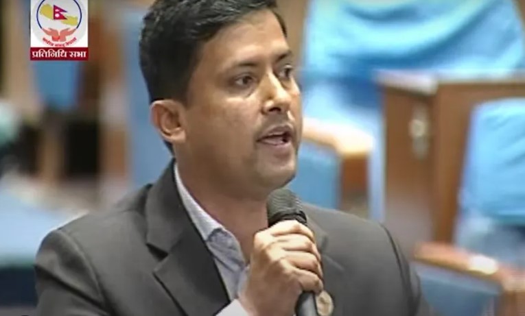 उपचार नपाएर बालिकाको निधन भएकामा सांसदको ध्यानाकर्षण