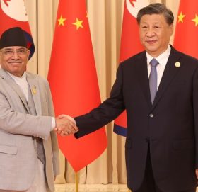 नेपालमा ढुक्क भएर लगानी गर्न चिनियाँ उद्योगीलाई प्रधानमन्त्रीको आग्रह