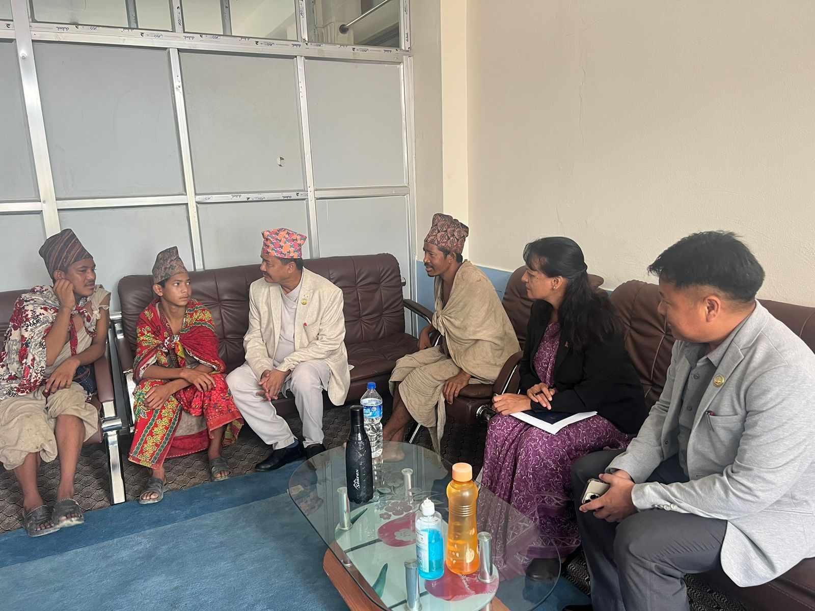 मुख्यमन्त्रीलाई राउटेले भने: सरकारले हाम्रो जनतालाई दशैँ खर्च दिनुपर्‍यो