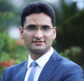 प्रधानमन्त्रीको परराष्ट्र सल्लाहकारमा डा. रुपक सापकोटा नियुक्त