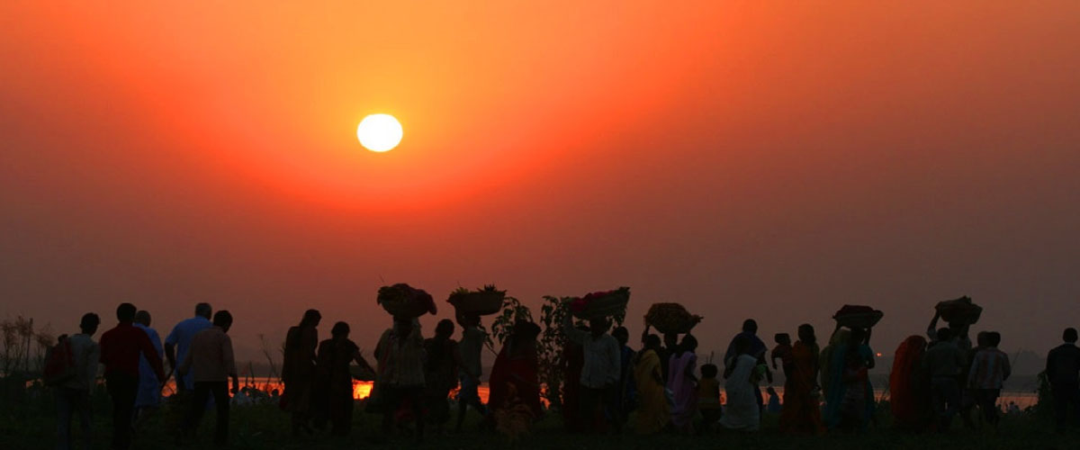 उदाउँदो सूर्यलाई अघ्र्य दिँदै छठ पर्व सम्पन्न