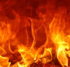 धुलिखेलको फर्निचर सेन्टरमा भीषण आगलागी, एक महिलाको मृत्यु