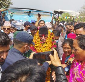 बिहानै प्रधानमन्त्री प्रचण्ड पुगे रोल्पा