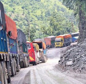 नारायणगढ-मुग्लिन सडक दैनिक चार घण्टा बन्द हुने