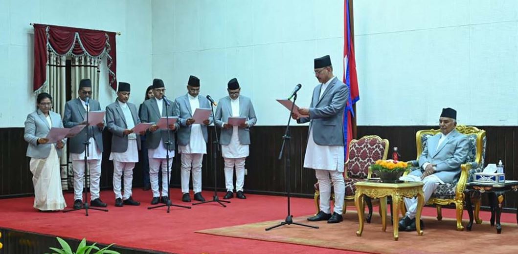 सर्वोच्चका नवनियुक्त ६ जना न्यायाधीशले लिए शपथ