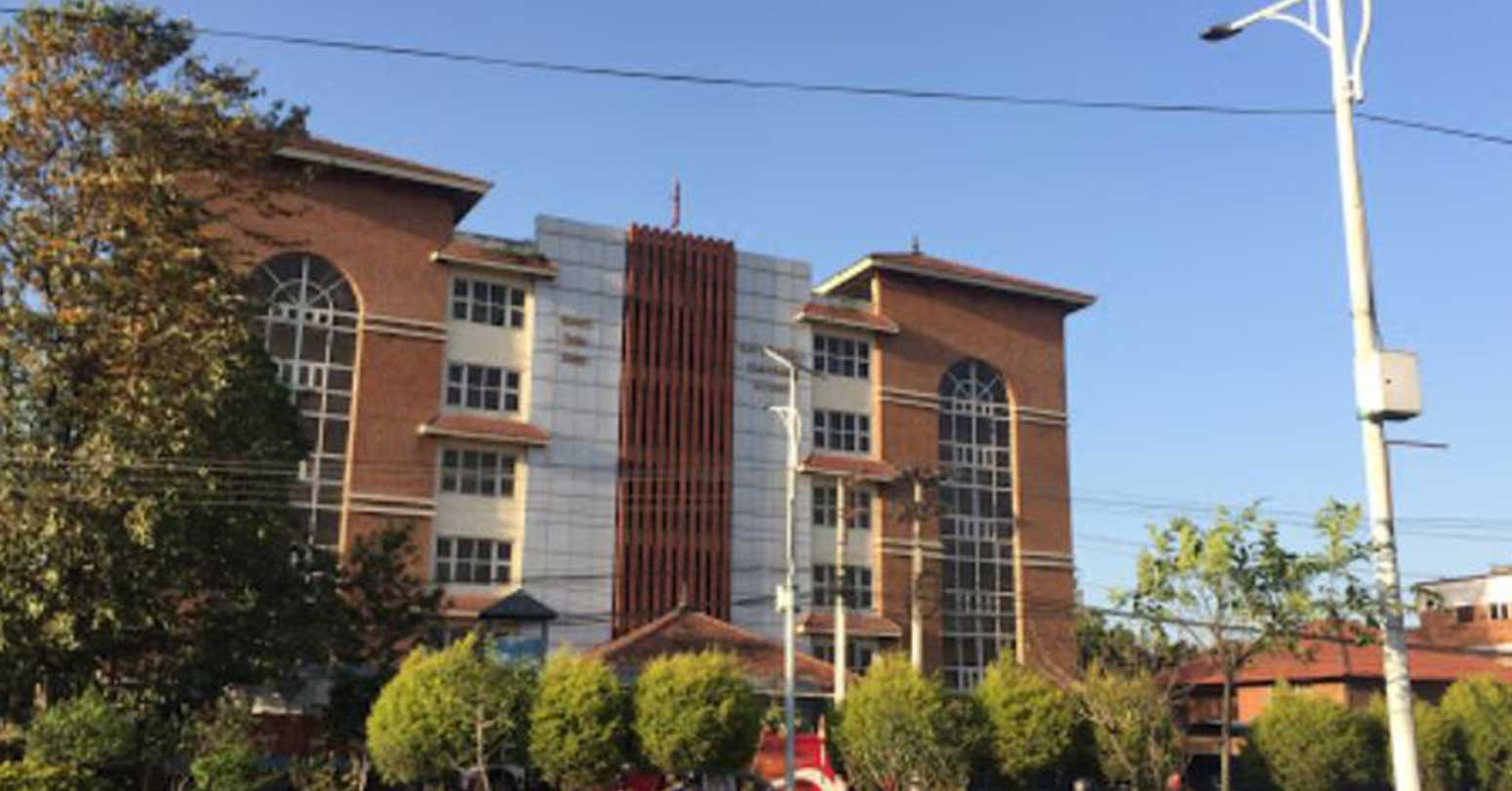 काठमाडौं जिल्ला अदालतबाट हत्कडीसहित थुनुवा फरार