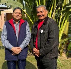 पूर्वराजा ज्ञानेन्द्रलाई भेटेपछि दुर्गा प्रसाईँले भने : धैर्य गर्नुस्, भ्रष्ट नेताबाट देशले छिट्टै निकास पाउँछ