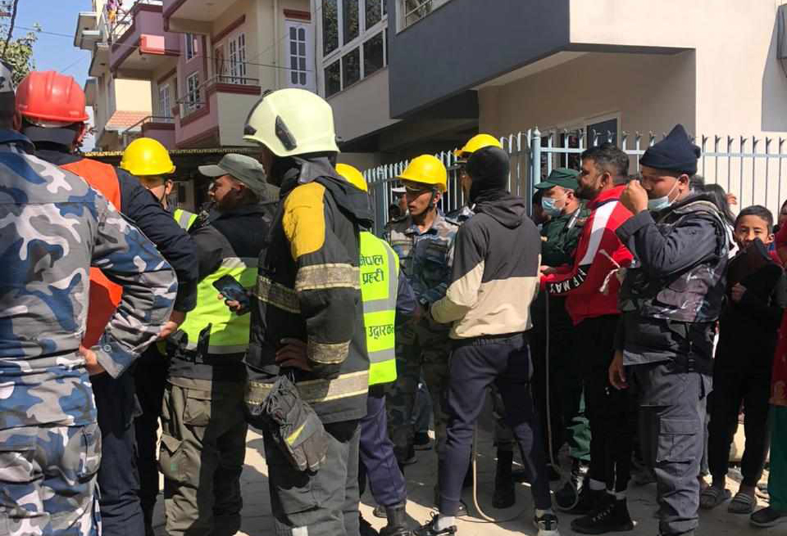 इमाडोलमा इनारभित्र खसेकी महिलाको उद्धार