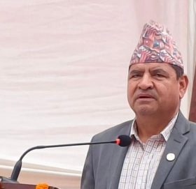 सवारी लाइसेन्सको समस्या समाधान उन्मुख छ : यातायात मन्त्री