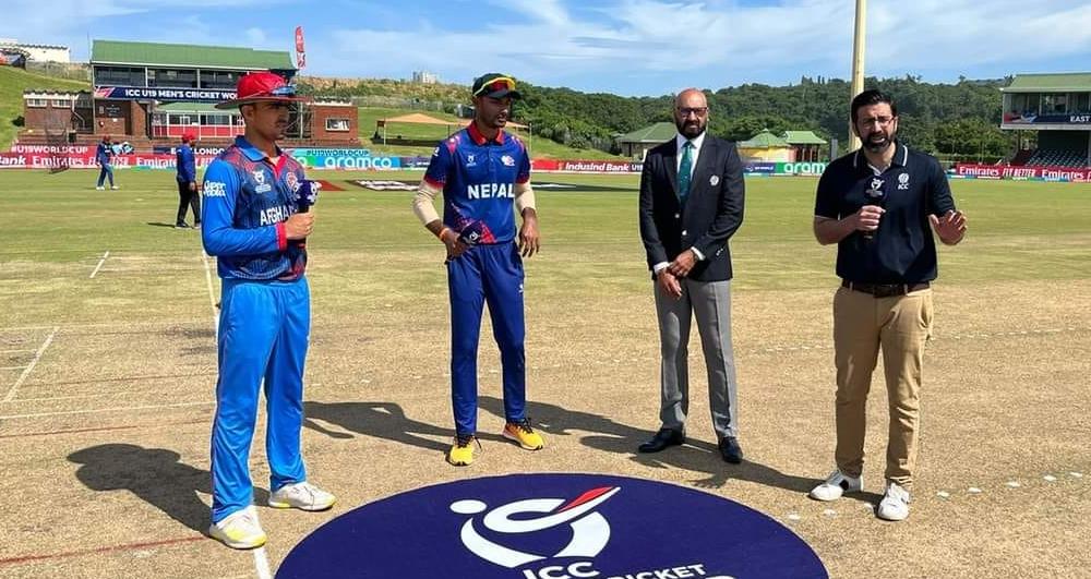 नेपालले अफगानिस्तानविरुद्ध पहिला बलिङ गर्दै