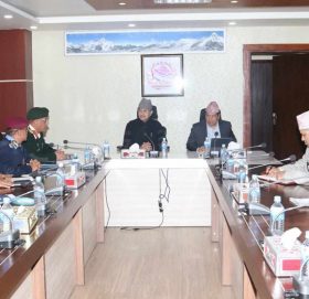 राष्ट्रिय सभा निर्वाचन सुरक्षाबारे कार्यबाहक प्रधानमन्त्रीले गरे सुरक्षा निकायका प्रमुखसँग छलफल