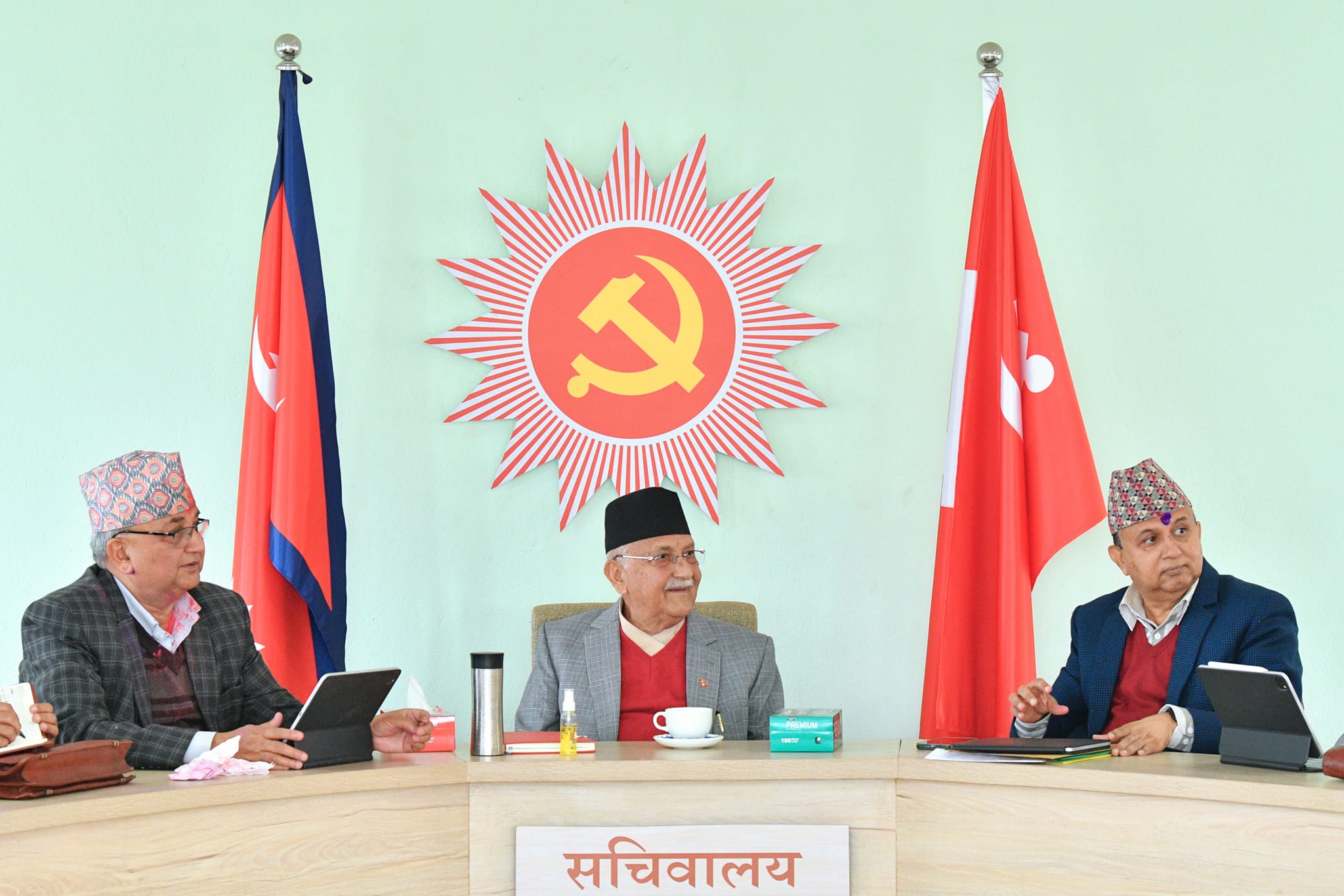 एमालेको सचिवालय बैठक बस्दै