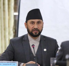 रविलाई चितवनका मतदाताले भने : गगन थापाविरुद्ध मानहानीको मुद्दा हाल्नुस्