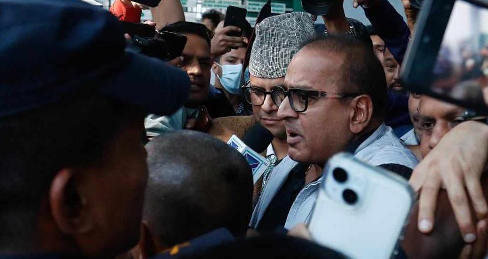 आफूलाई फसाउनेविरुद्ध कानुनी उपचार खोज्ने सिरोहियाको घोषणा